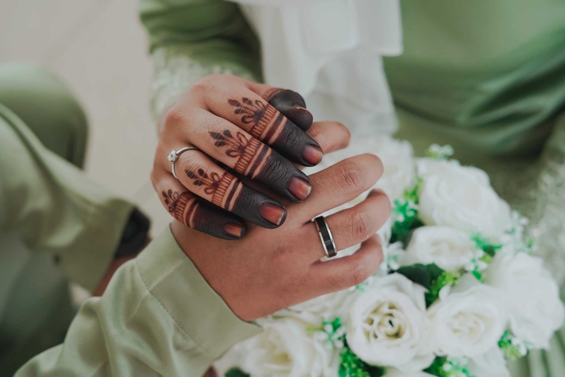 Hand Entertwined Wedding